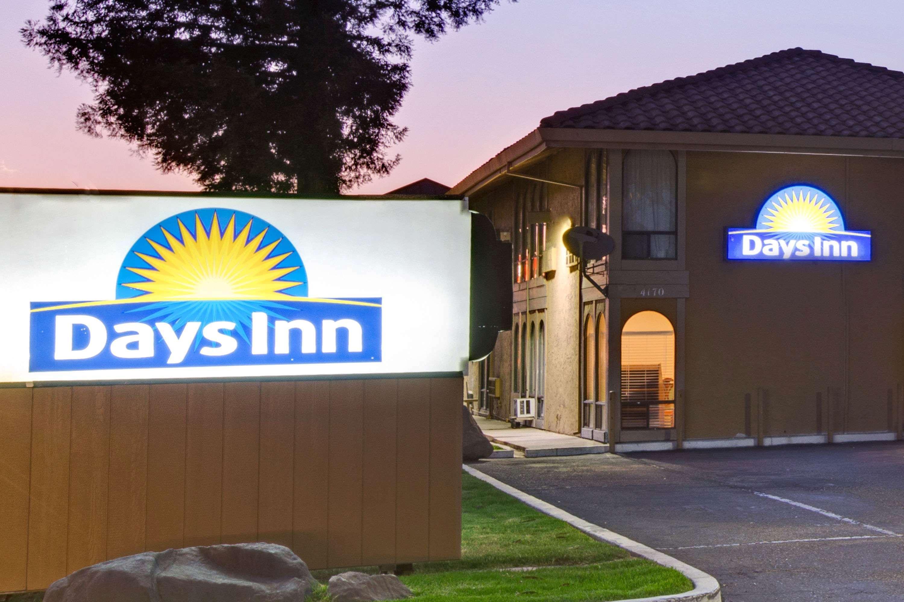 Days Inn By Wyndham San Jose Convention Center Eksteriør bilde